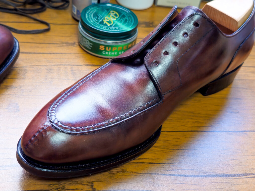 ケンジントンⅡ　Uチップ
クリームナチュラーレによる輝き。